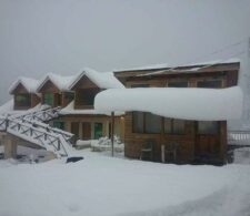 Lalazar hotel Shogran